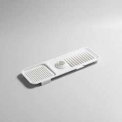 White silicone faucet splash mat